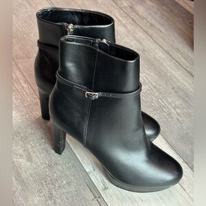 Nine West heeled boots size 8.5 black